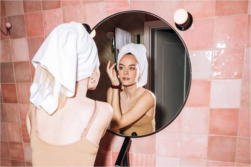 Как очистить зеркало в ванной от запотевания простыми способами